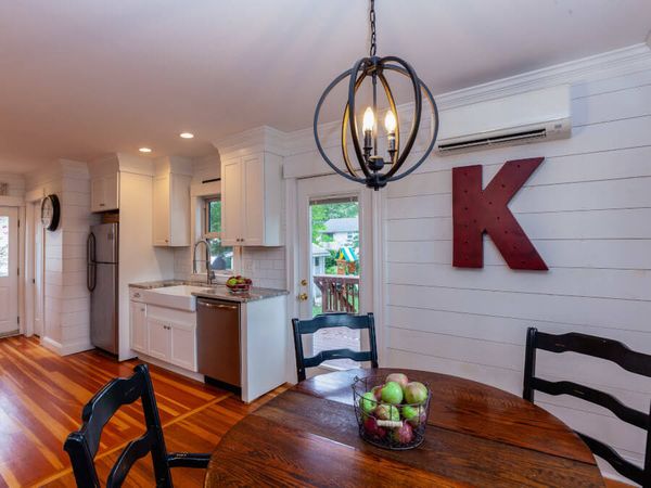 kitchen remodeling - dining table and custom countertops