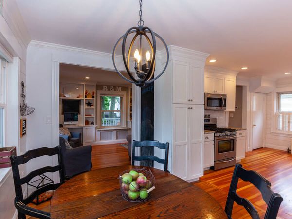 kitchen remodeling - dining table